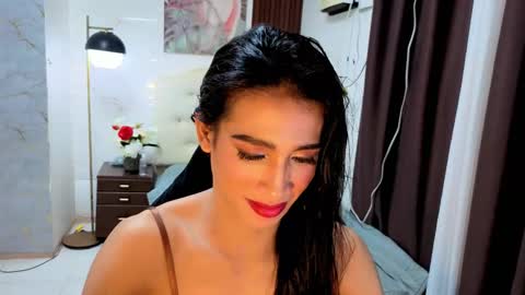 Snapshot of sensual_goergia chatting on September 18, 12:29 pm sensual_goergia online show from September 18, 12:29 pm