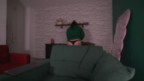 Jasmine online show from December 8, 6:28 pm