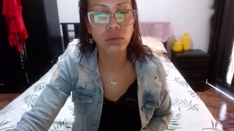 Snapshot of sensual_natalie chatting on October 8, 1:53 pm sensual_natalie online show from October 8, 1:53 pm