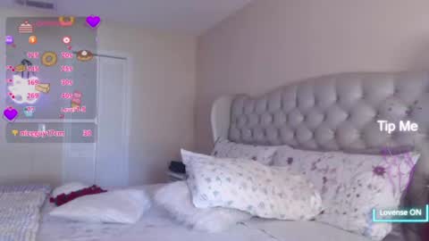 V online show from July 19, 6:33 pm