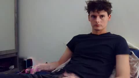 Cam online show from April 17, 1:19 am