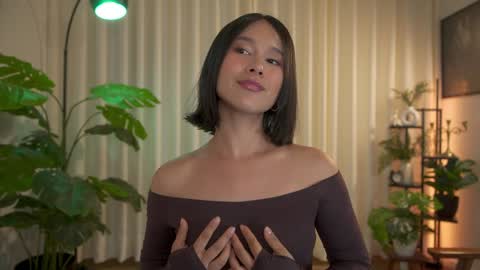 Maria- OF sensual bee online show from December 3, 11:13 pm