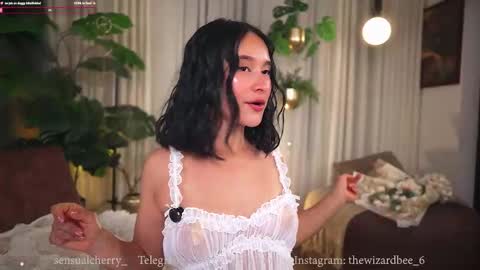 Maria- OF sensual bee online show from September 12, 1:17 am