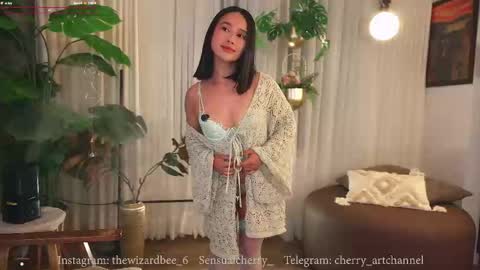 Maria- OF sensual bee online show from September 28, 1:00 am