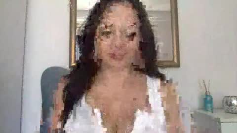 Snapshot of sensuallstella chatting on October 8, 7:50 am sensuallstella online show from October 8, 7:50 am