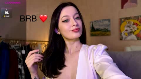 sensuallucy233 online show from January 10, 7:43 am