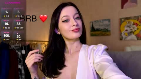 sensuallucy233 online show from January 16, 5:33 am