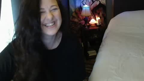 Snapshot of sentfrmheaven chatting on February 21, 1:33 pm Tara online show from February 21, 1:33 pm