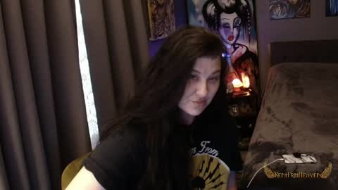 Snapshot of sentfrmheaven chatting on April 20, 11:35 am Tara online show from April 20, 11:35 am