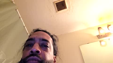 Snapshot of serani02 chatting on February 1, 5:17 am Serani online show from February 1, 5:17 am