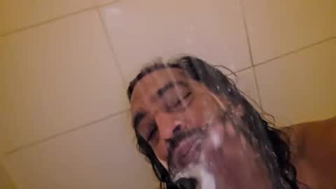 Snapshot of serani02 chatting on February 15, 4:09 am Serani online show from February 15, 4:09 am