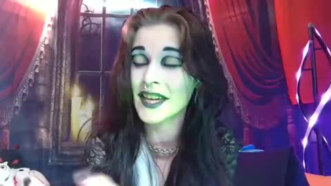 Seraphin Munster online show from December 4, 6:28 pm