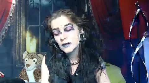 Seraphin Munster online show from February 12, 6:09 pm