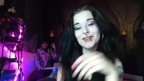 Seraphin Munster online show from November 4, 7:02 pm