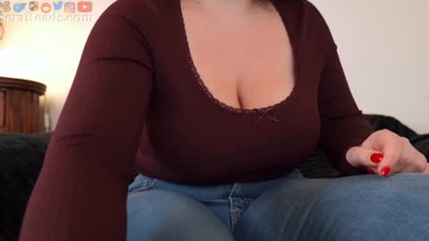 SeraReads online show from November 29, 4:04 am