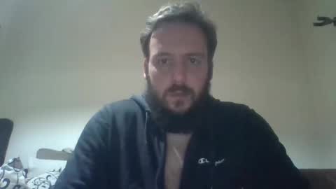 Snapshot of serbianguy8 chatting on April 4, 7:11 pm serbianguy8 online show from April 4, 7:11 pm