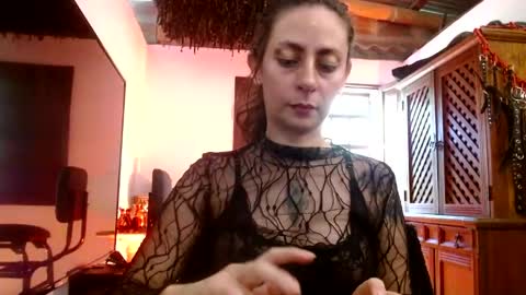 Serena Xyz online show from May 1, 4:33 pm
