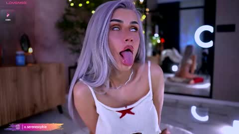 Serene Sophiex online show from March 23, 10:03 pm