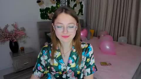 Ophelia online show from February 17, 10:36 pm