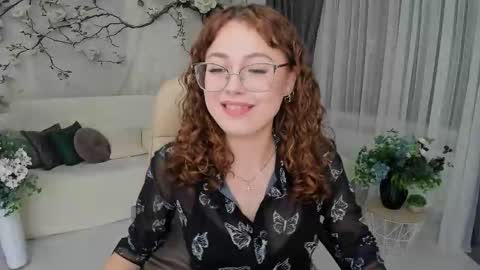 Ophelia online show from September 24, 4:32 pm