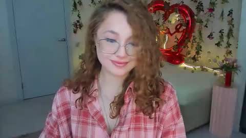 Ophelia online show from February 15, 6:04 pm