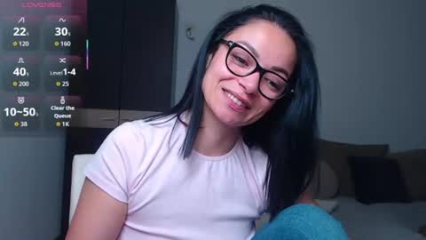 Snapshot of serenesophi chatting on June 14, 3:52 am SereneSophi online show from June 14, 3:52 am