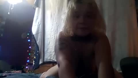 Snapshot of serenityfaith1 chatting on December 28, 4:08 am serenityfaith1 online show from December 28, 4:08 am