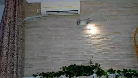 SerennaNoir online show from December 21, 5:36 am