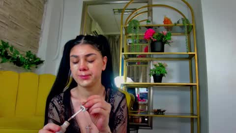 SerennaNoir online show from January 17, 5:34 am