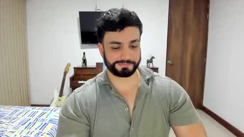 Snapshot of sergeii_r chatting on November 6, 11:15 pm SERGEII R online show from November 6, 11:15 pm