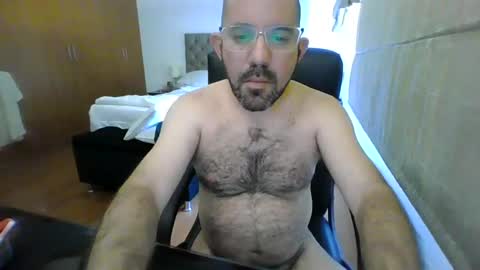 Snapshot of sergioruzafa80 chatting on December 24, 9:00 pm Sergio Russafa online show from December 24, 9:00 pm