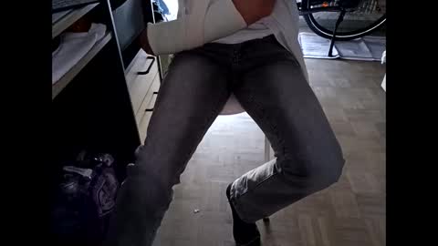 Snapshot of serpenttiin chatting on November 27, 12:07 pm serpenttiin online show from November 27, 12:07 pm