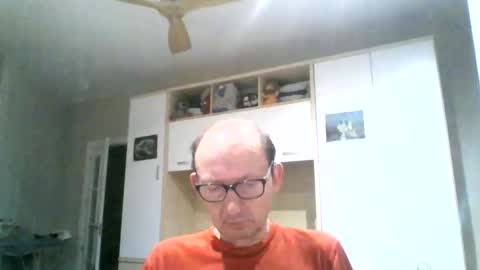 Snapshot of serrano49 chatting on June 8, 10:43 pm serrano49 online show from June 8, 10:43 pm
