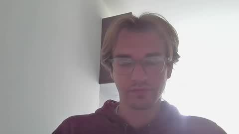 Snapshot of servandomier chatting on November 30, 5:28 pm mier online show from November 30, 5:28 pm