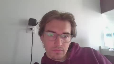 Snapshot of servandomier chatting on February 24, 5:22 pm mier online show from February 24, 5:22 pm