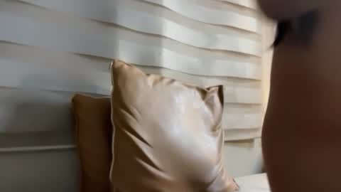 service_dolly69 online show from March 16, 7:40 pm