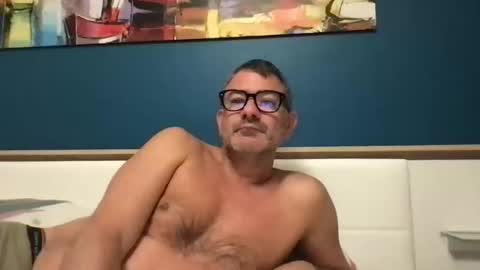 sesamechris92 online show from September 9, 6:35 am