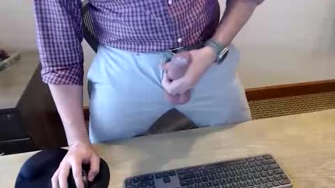 Snapshot of sethdoza chatting on May 12, 4:59 pm sethdoza online show from May 12, 4:59 pm