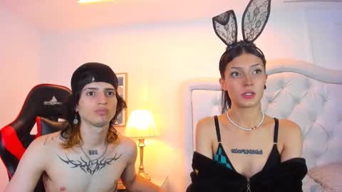 sett_and_gwen online show from December 11, 8:28 pm