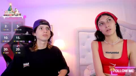 sett_and_gwen online show from December 12, 8:43 pm