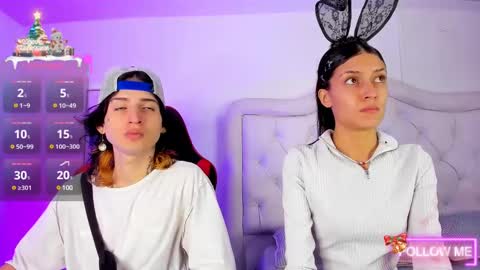 sett_and_gwen online show from December 15, 8:25 pm