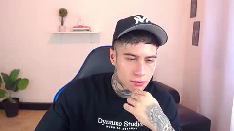 Thomas online show from November 21, 3:11 pm