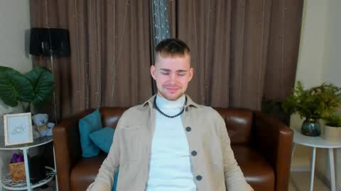 Snapshot of sevans14 chatting on January 3, 7:29 pm SevanS14 online show from January 3, 7:29 pm
