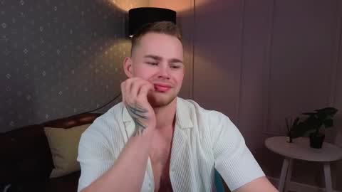 Snapshot of sevans14 chatting on September 29, 4:34 pm SevanS14 online show from September 29, 4:34 pm