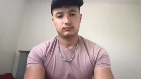 seveninchsteve_ online show from April 12, 6:02 pm