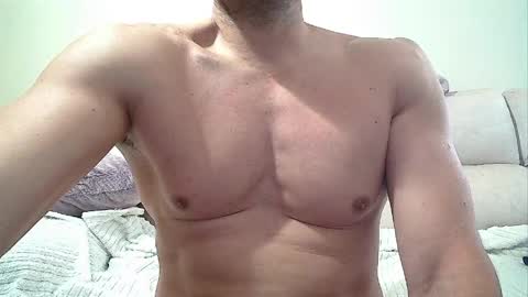 SEX MACHINE 19 online show from April 8, 9:20 am