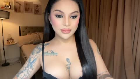 tan online show from July 3, 9:27 am