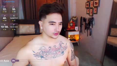 AXEL online show from October 30, 3:02 pm