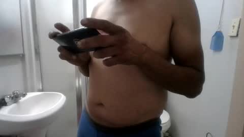 Snapshot of sexboy1437 chatting on October 24, 1:13 am sexboy1437 online show from October 24, 1:13 am