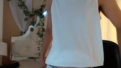 Snapshot of sexeddyx chatting on December 12, 8:43 pm sexeddyx online show from December 12, 8:43 pm